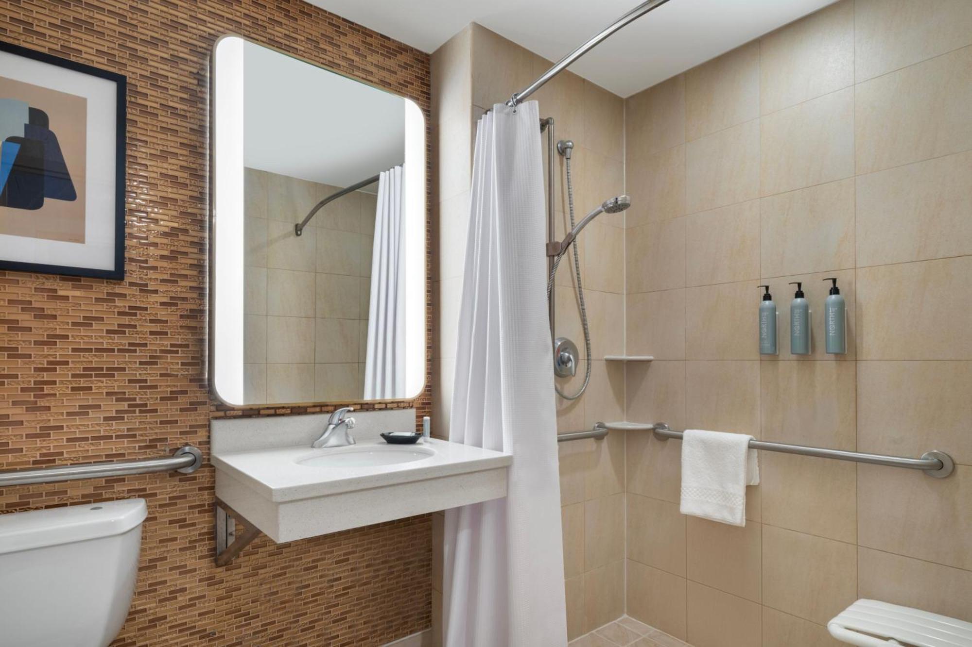 Courtyard By Marriott New York Manhattan / Soho Экстерьер фото
